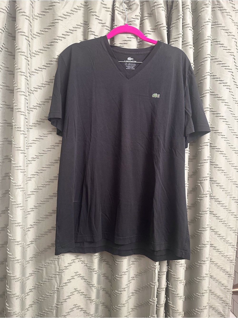 Lacoste tee t-shirt top size 7 which is size XXL men
Black, v neck - Picture 2 of 5